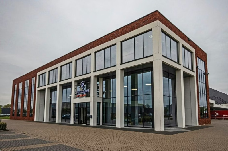 Bij vanRaam wordt niet alleen in aantrekkelijke ruimtes gewerkt, maar ook volgens de modernste standaarden.